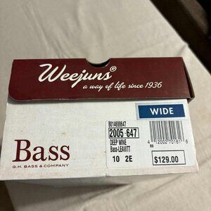 Men's Bass Weejuns 10 EE